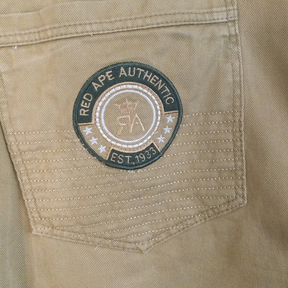 Red Ape Shorts Size 48 - Picture 9 of 10